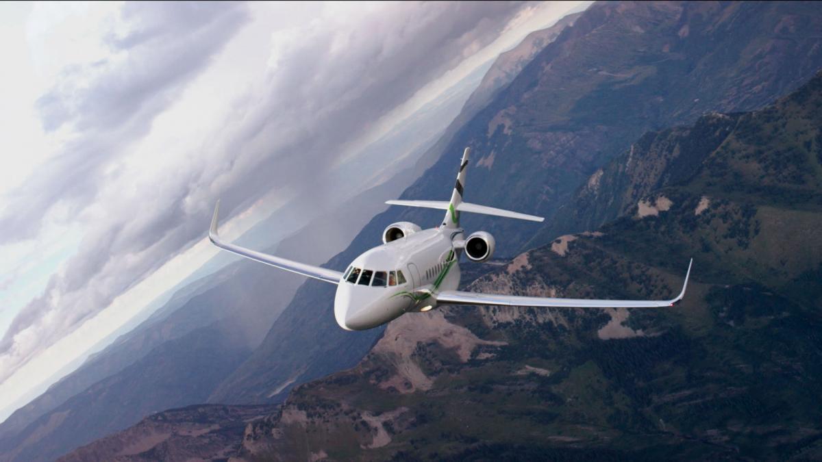 Dassault Falcon 2000S cabin for Atlantic City charter